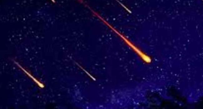 අද රාත්‍රියේ උල්කාපාත වර්ෂාවක්.